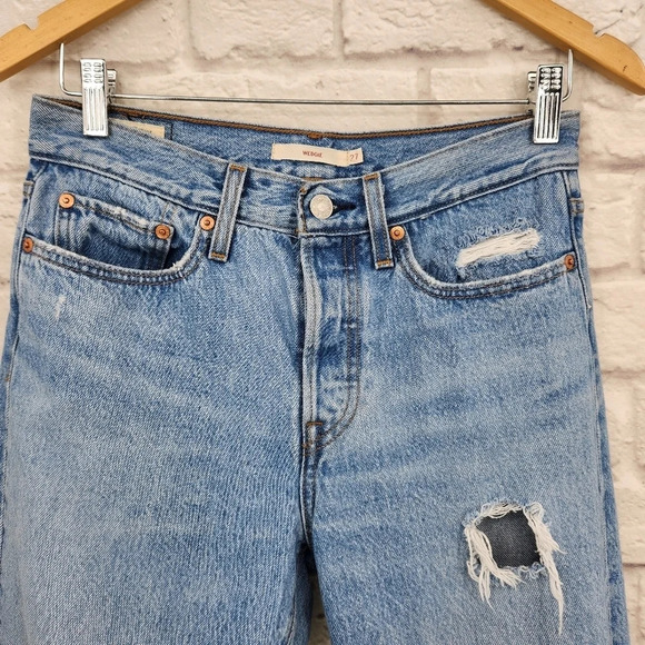 LEVI'S Premium WEDGIE Distressed High Rise Denim Jeans Size 27 - Picture 2 of 14
